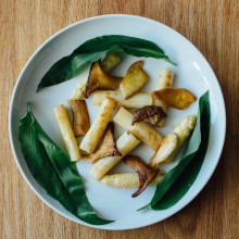 Spargel, Bärlauch und Kräuterseitlinge